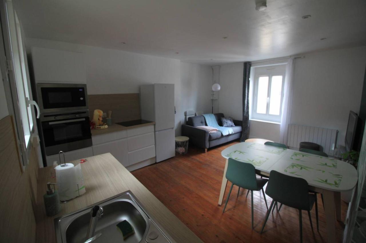 Duplex - En Plein Centre - 6 Pers Appartement