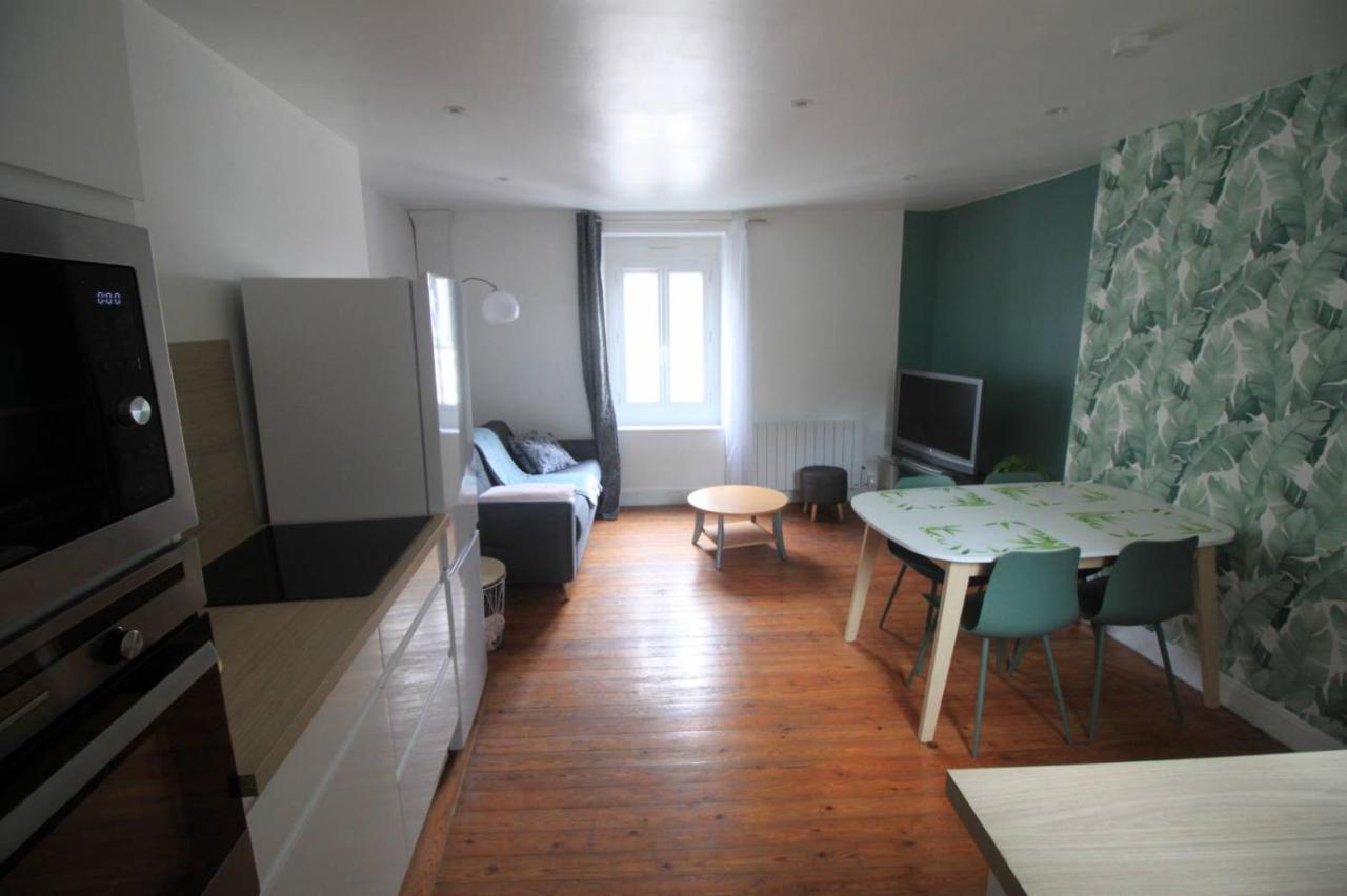 Duplex - En Plein Centre - 6 Pers Appartement
